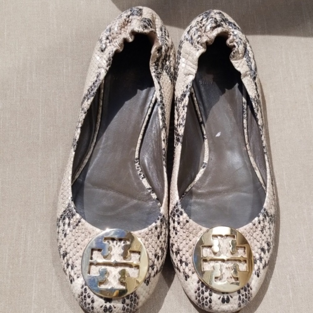 EUC Tory Burch snakeskin flats
